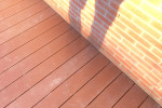 Steiger /vlonder achter tuinhuis  Grootebroek