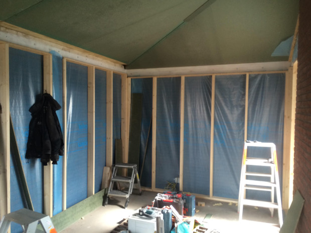 Garage omgebouwt tot praktijkruimte Zwaag
