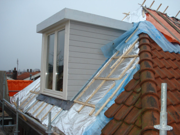 Dakrenovatie J P Coenstraat, Hoorn